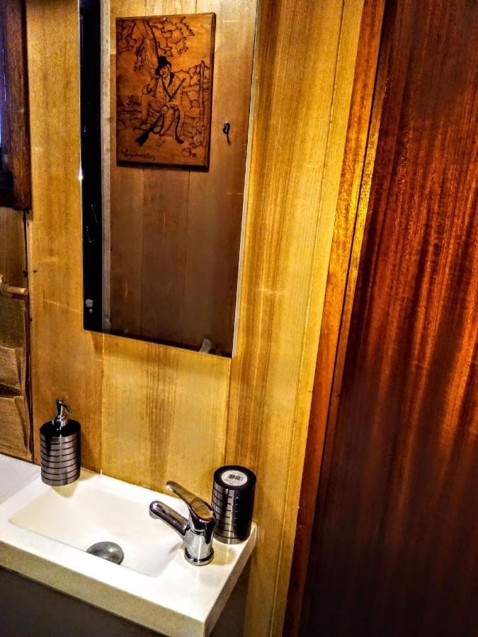Two Rooms Rustic House - Self Check-In ブカレスト エクステリア 写真